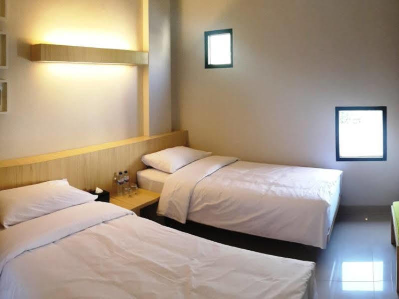 Arjuna Kota Batu Batu  Bagian luar foto